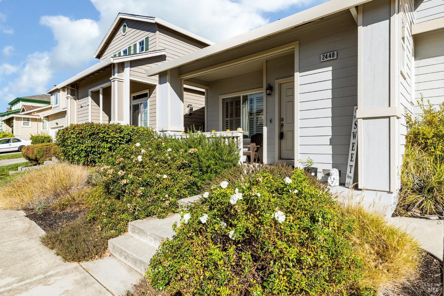 2448 Gilham Way Santa Rosa CA 95404