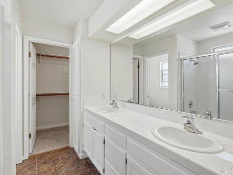 2386 Battersea Street Santa Rosa CA 95403