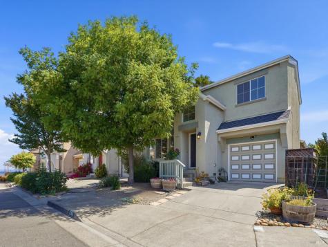 2386 Battersea Street Santa Rosa CA 95403