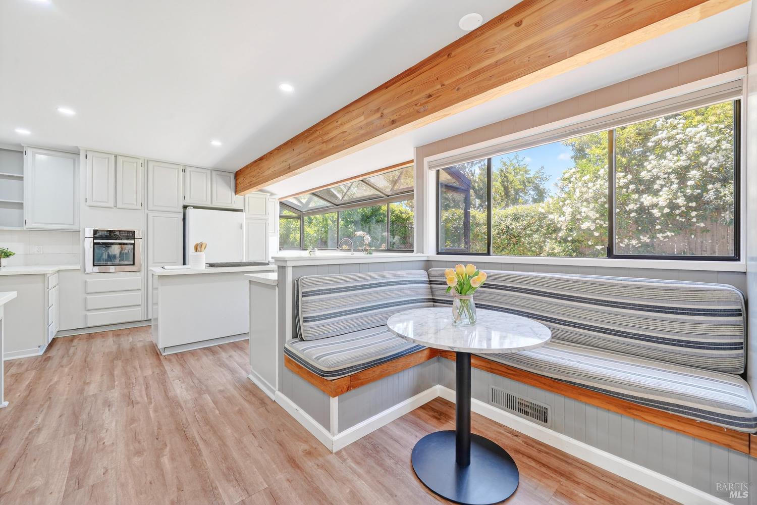 1819 Spring Mountain Court St. Helena CA 94574