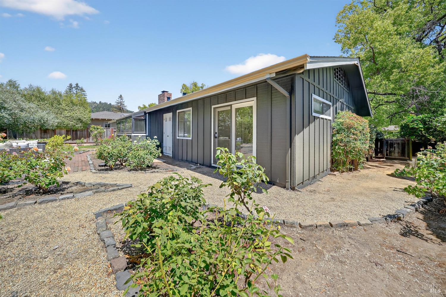 1819 Spring Mountain Court St. Helena CA 94574
