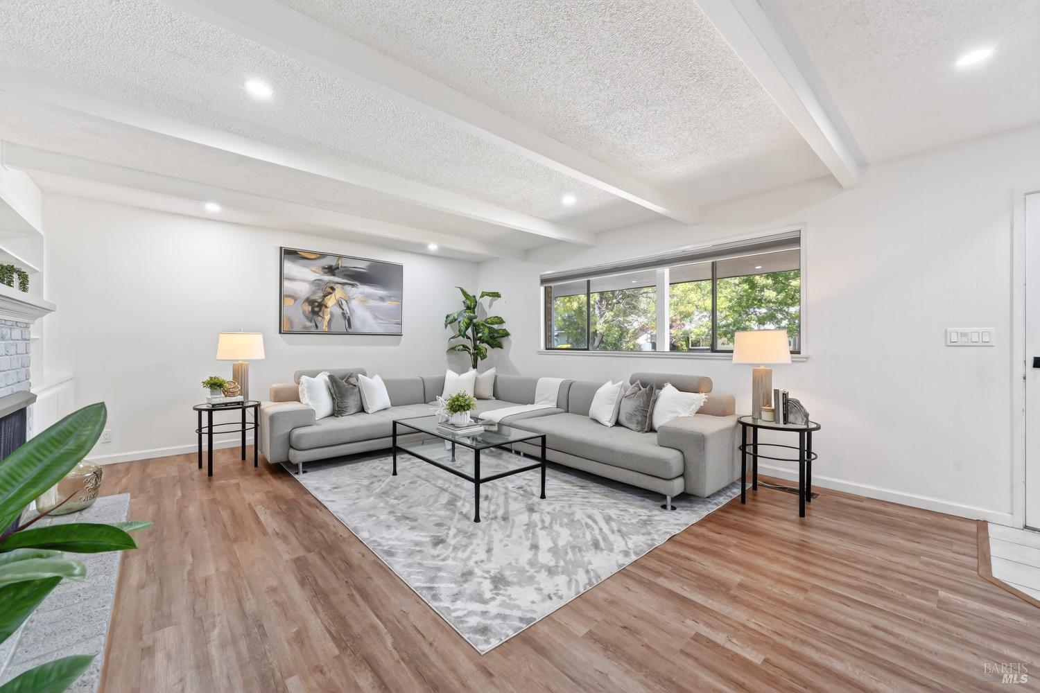 1819 Spring Mountain Court St. Helena CA 94574