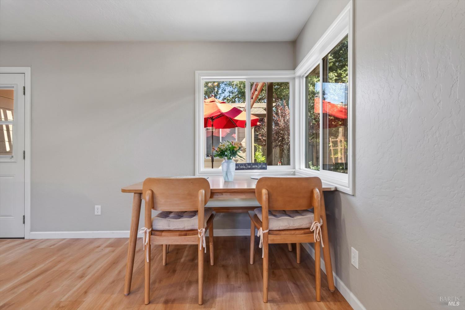 324 Lomitas Lane Santa Rosa CA 95404