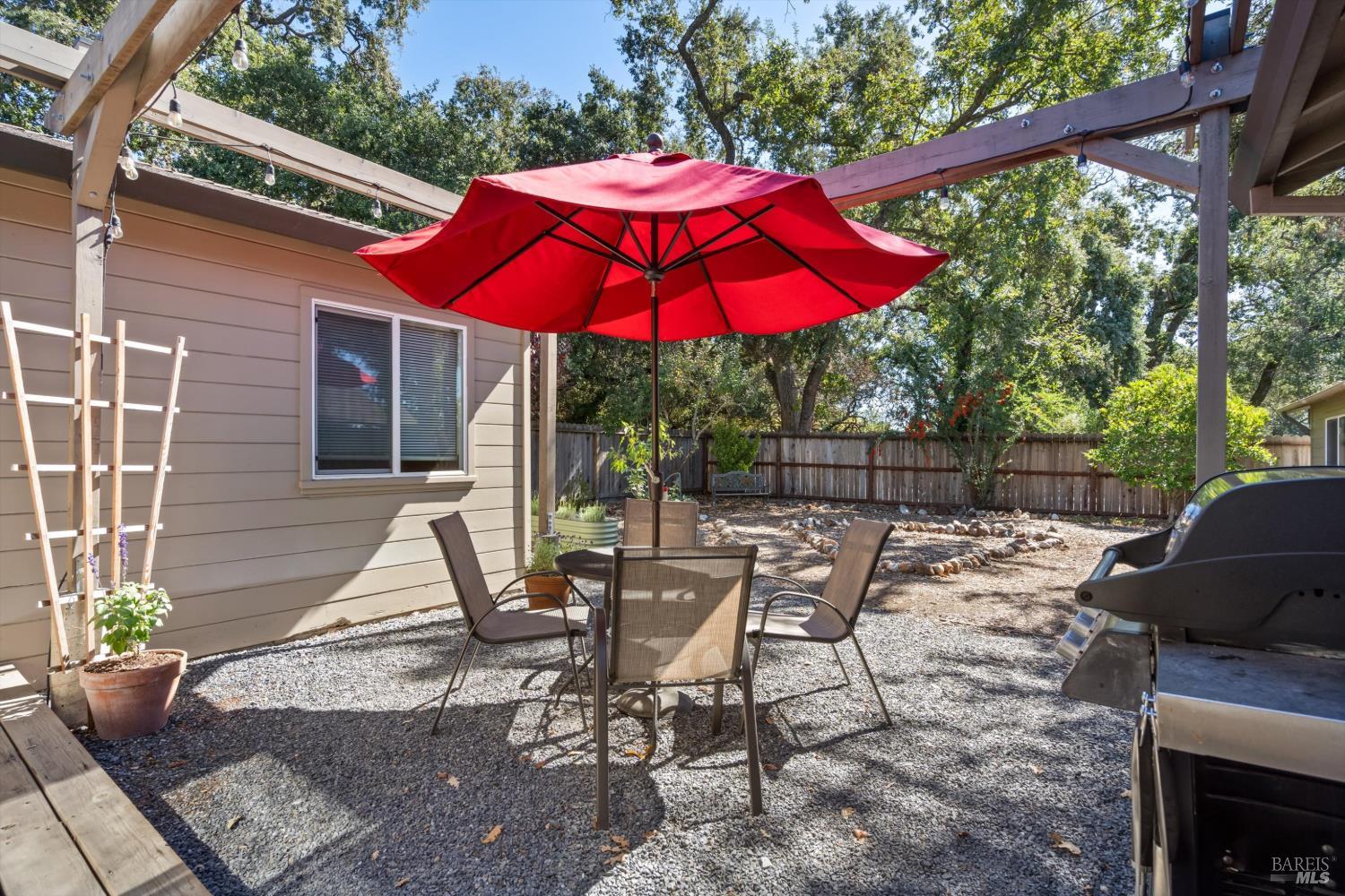 324 Lomitas Lane Santa Rosa CA 95404