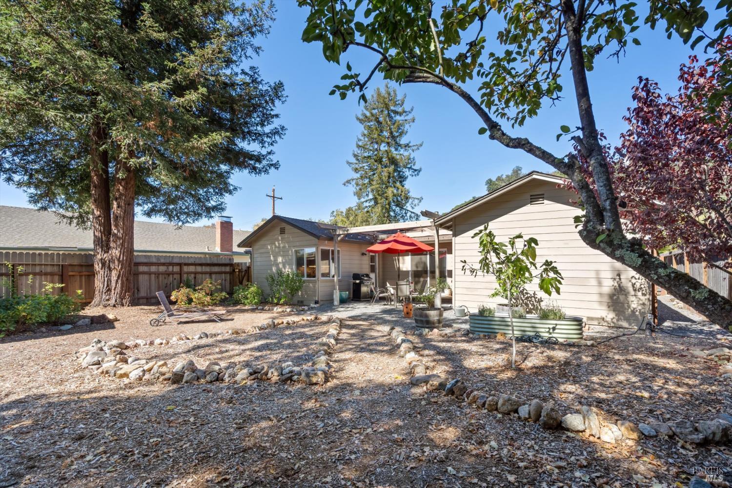 324 Lomitas Lane Santa Rosa CA 95404
