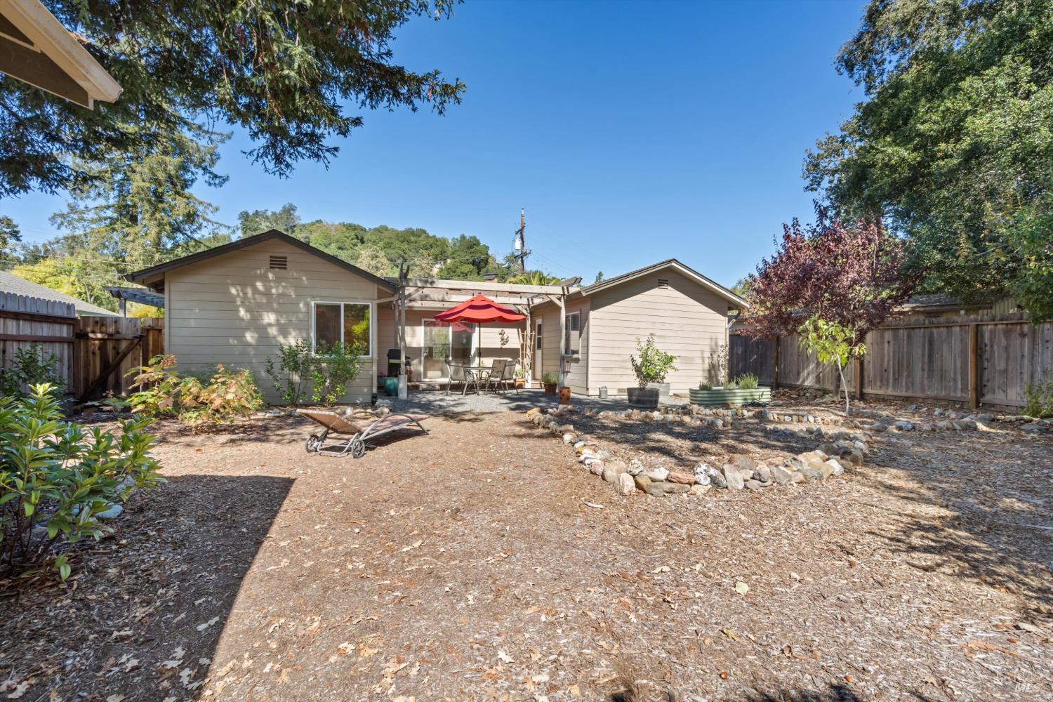 324 Lomitas Lane Santa Rosa CA 95404