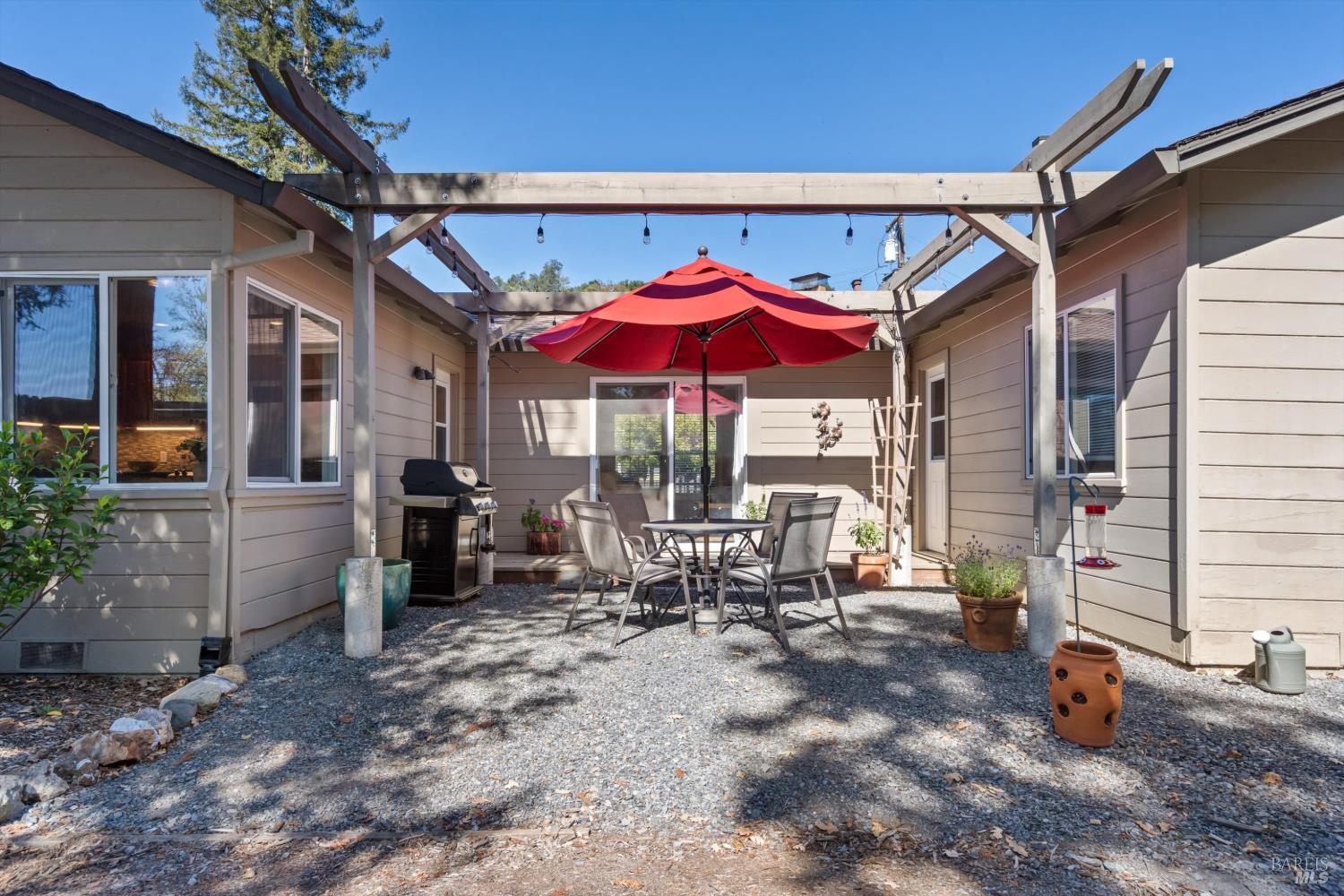324 Lomitas Lane Santa Rosa CA 95404