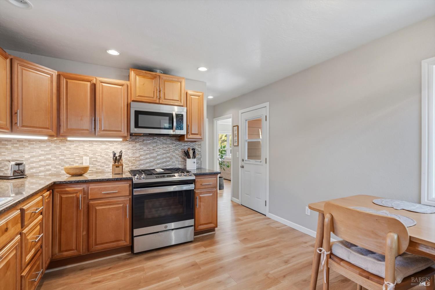 324 Lomitas Lane Santa Rosa CA 95404