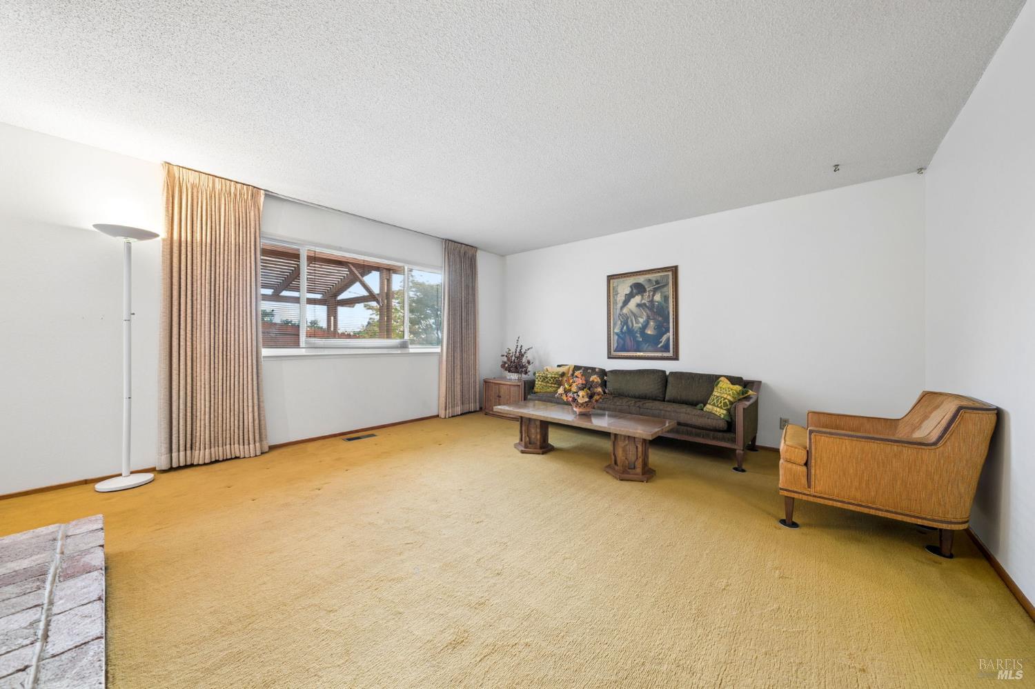 307 Whitecliff Drive Vallejo CA 94589