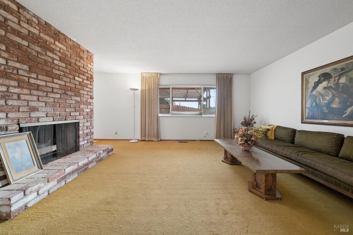 307 Whitecliff Drive Vallejo CA 94589