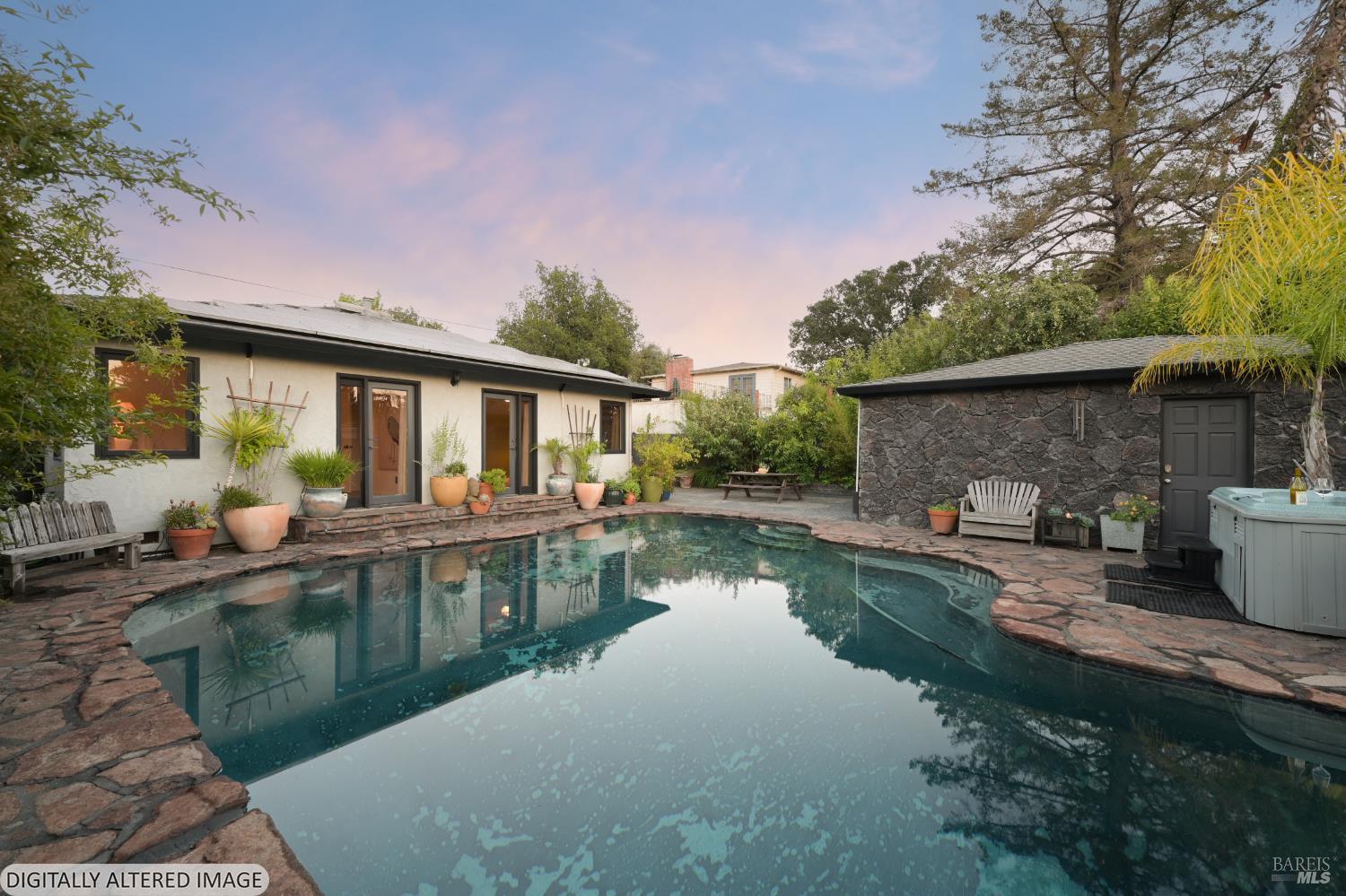 2111 Humboldt Street Santa Rosa CA 95404