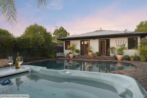 2111 Humboldt Street Santa Rosa CA 95404