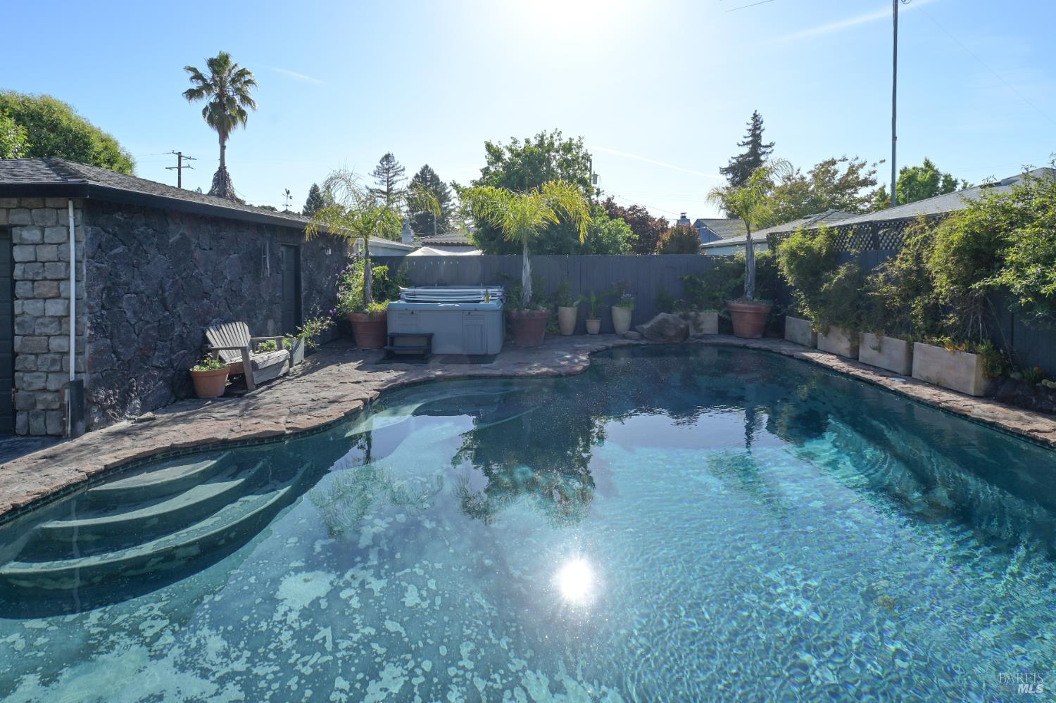 2111 Humboldt Street Santa Rosa CA 95404