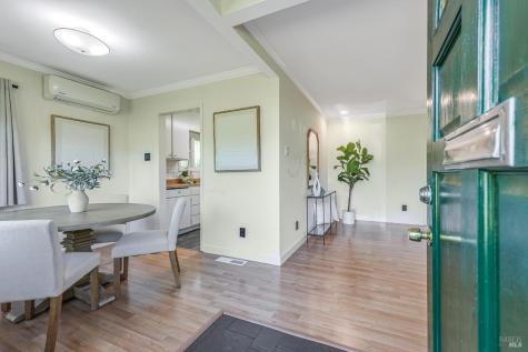 2111 Humboldt Street Santa Rosa CA 95404