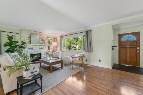 2111 Humboldt Street Santa Rosa CA 95404