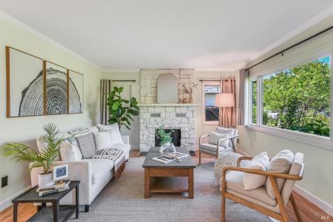 2111 Humboldt Street Santa Rosa CA 95404