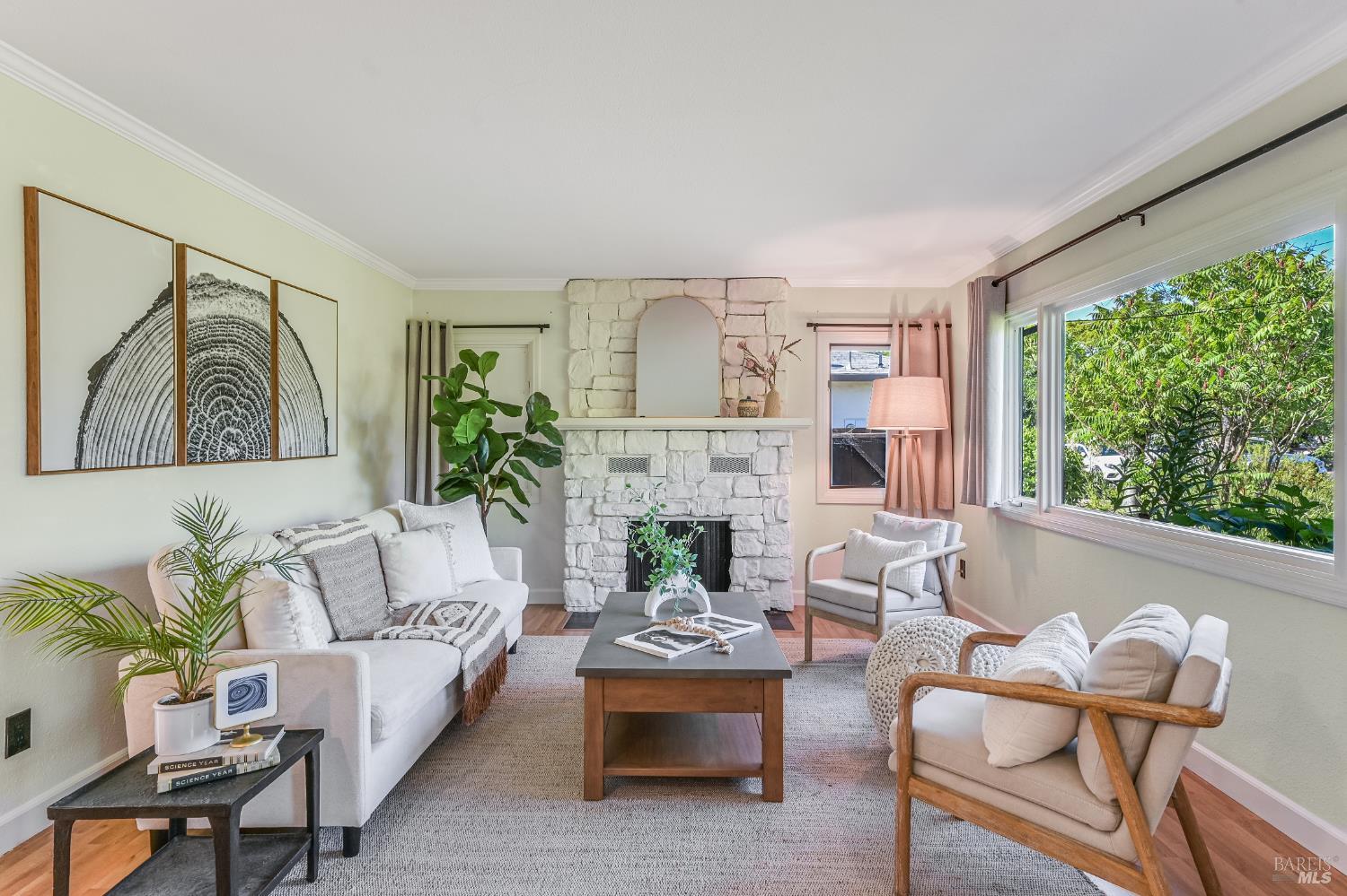 2111 Humboldt Street Santa Rosa CA 95404