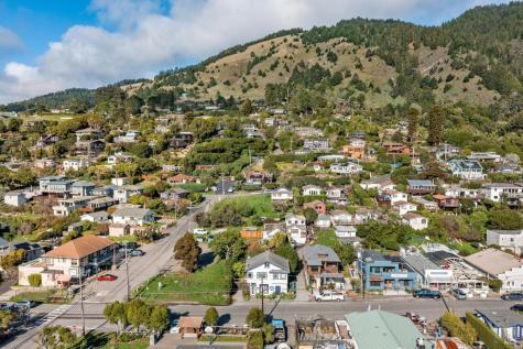 3488 Shoreline Highway Stinson Beach CA 94970