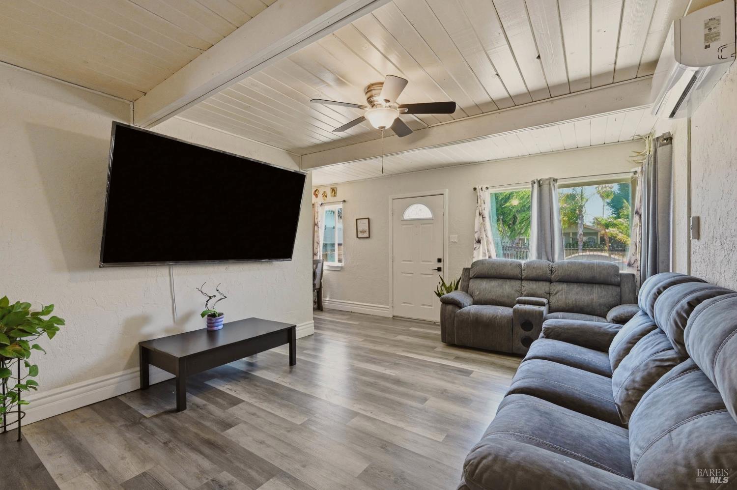 35 Canal Drive Bay Point CA 94565