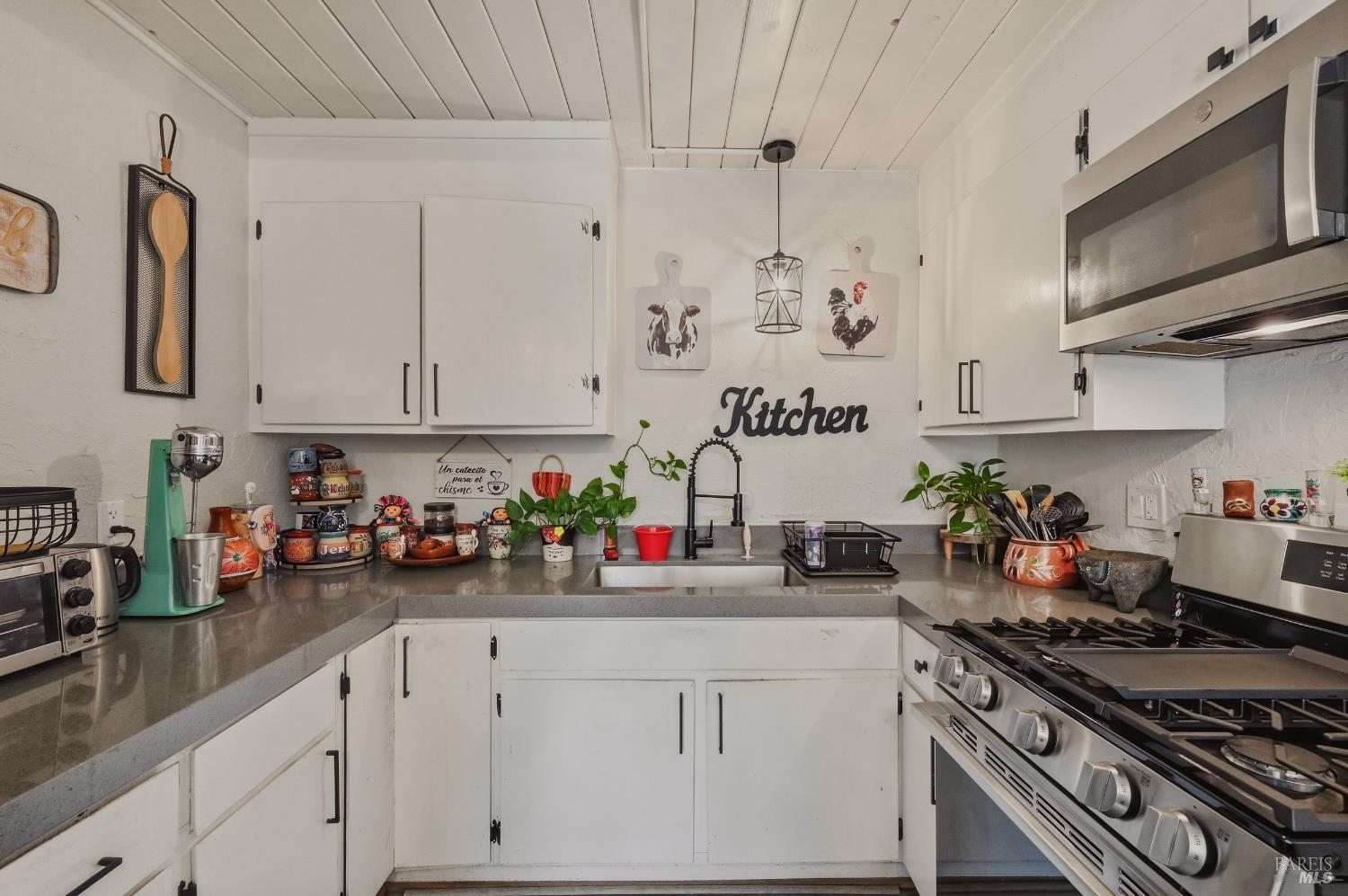 35 Canal Drive Bay Point CA 94565