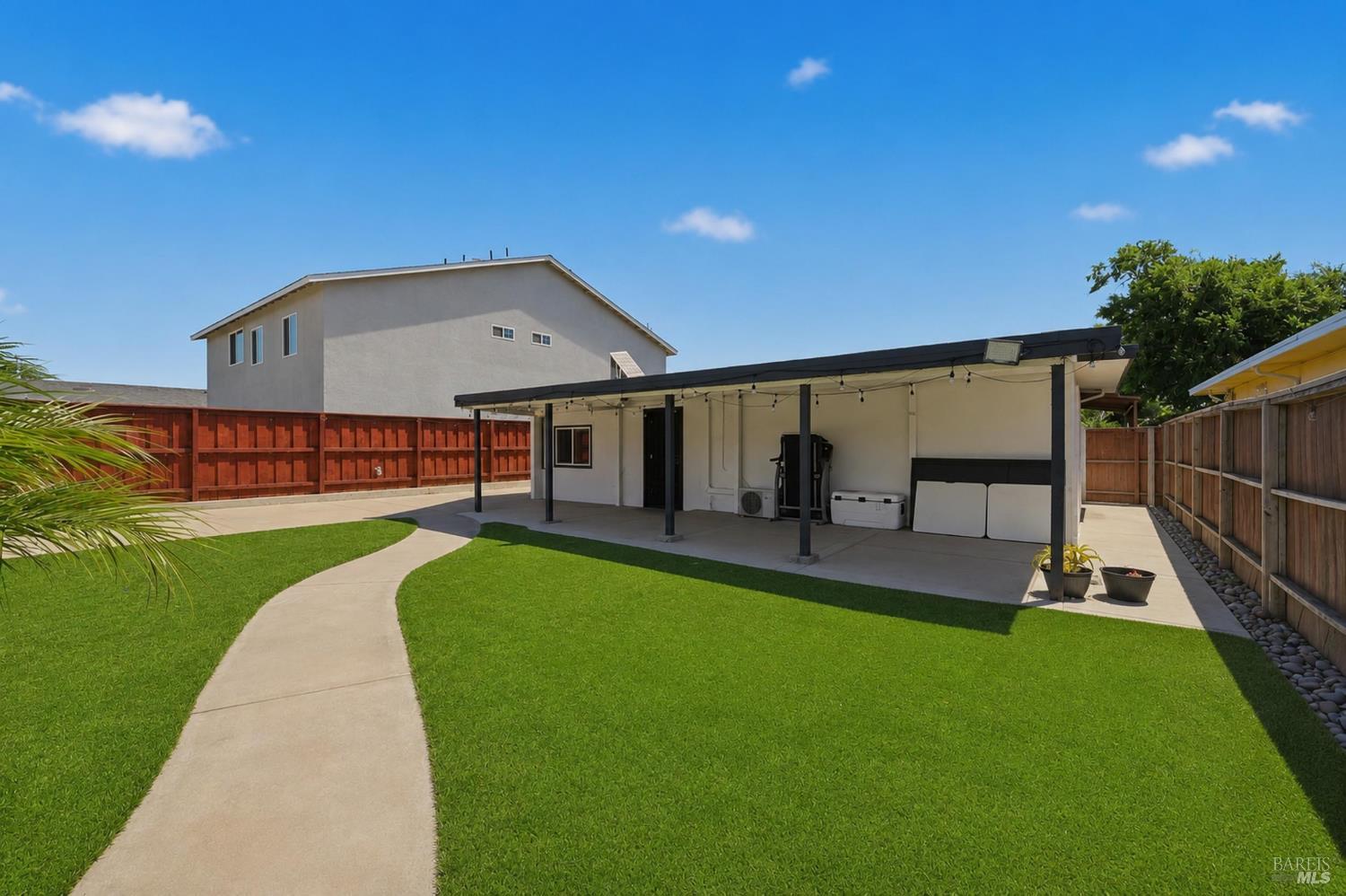 35 Canal Drive Bay Point CA 94565