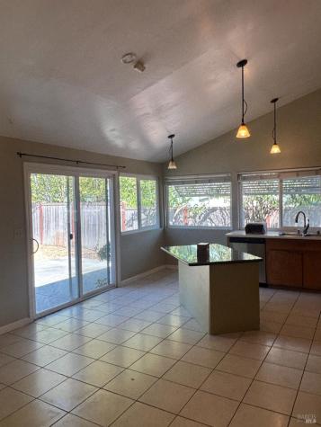 913 Crinella Drive Petaluma CA 94954