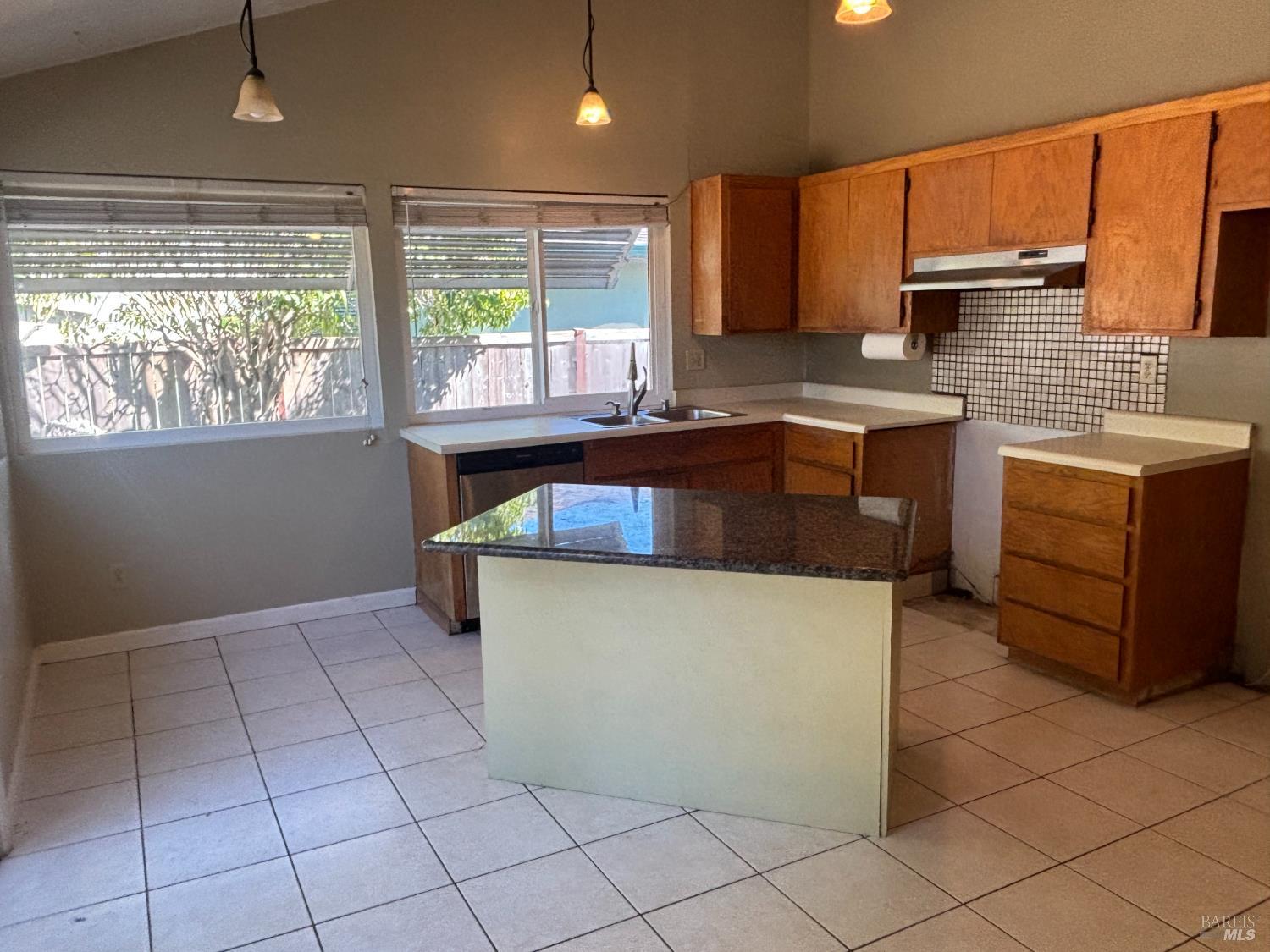 913 Crinella Drive Petaluma CA 94954