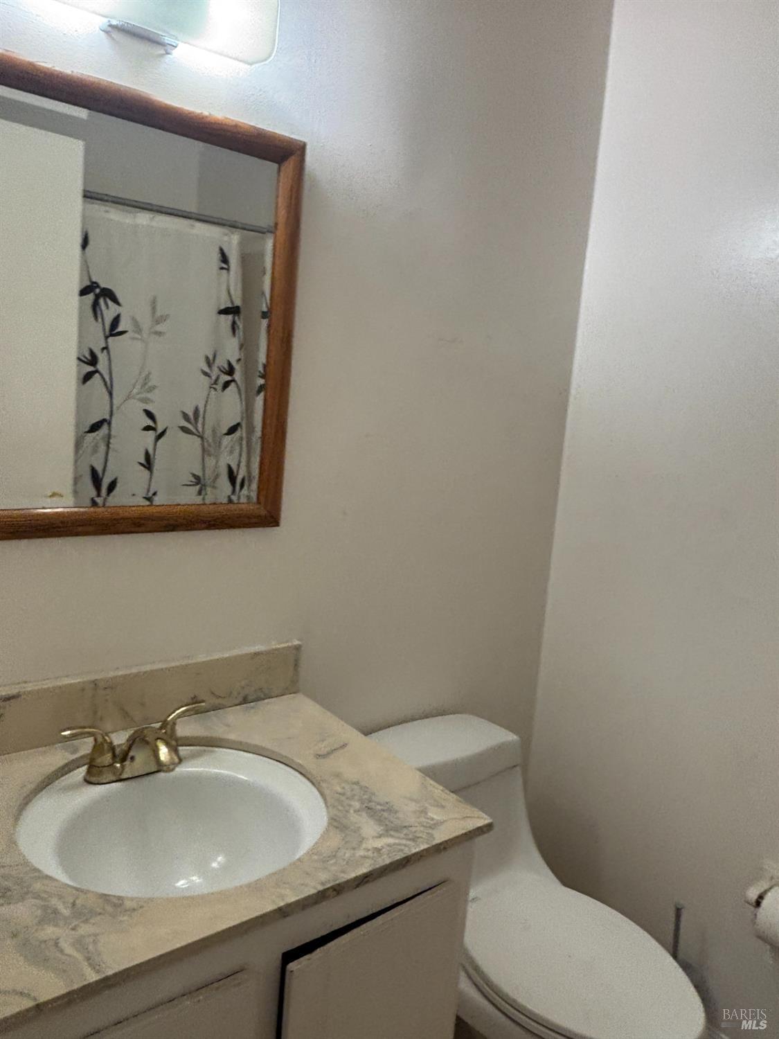913 Crinella Drive Petaluma CA 94954
