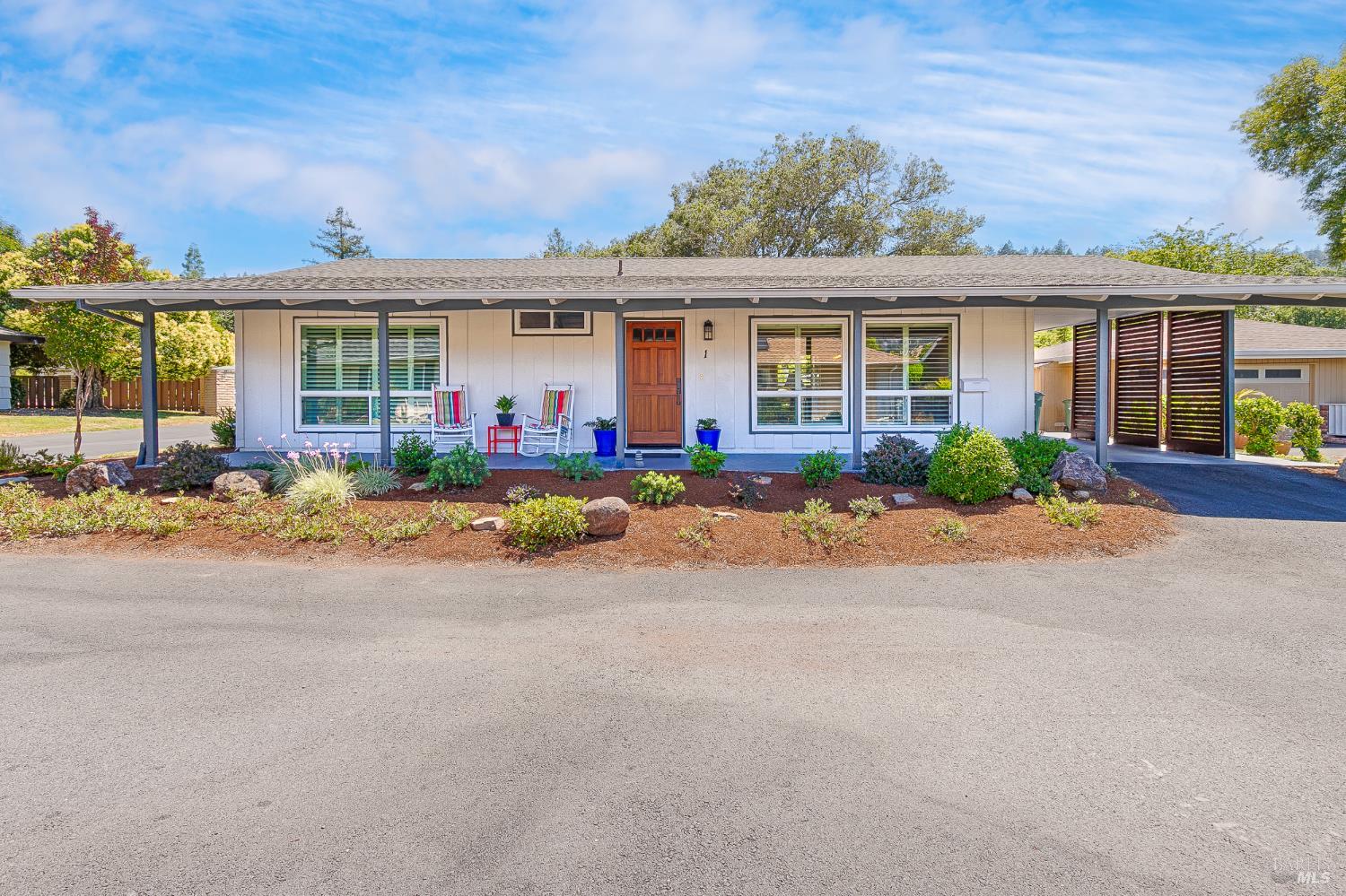 1 Oakgreen Street Santa Rosa CA 95409