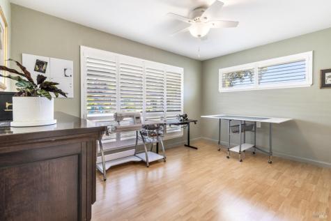 1 Oakgreen Street Santa Rosa CA 95409
