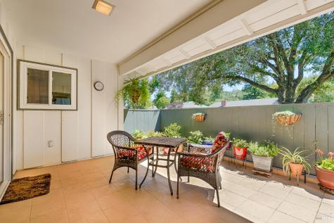 1 Oakgreen Street Santa Rosa CA 95409