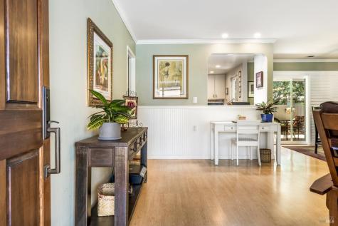 1 Oakgreen Street Santa Rosa CA 95409