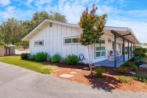 1 Oakgreen Street Santa Rosa CA 95409