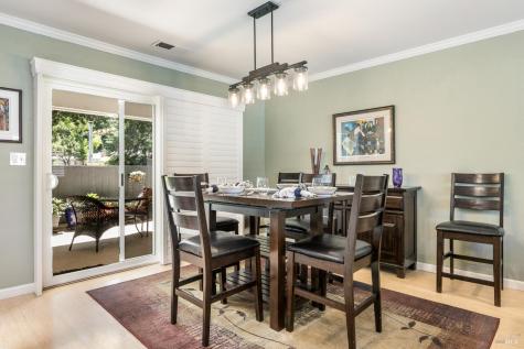 1 Oakgreen Street Santa Rosa CA 95409