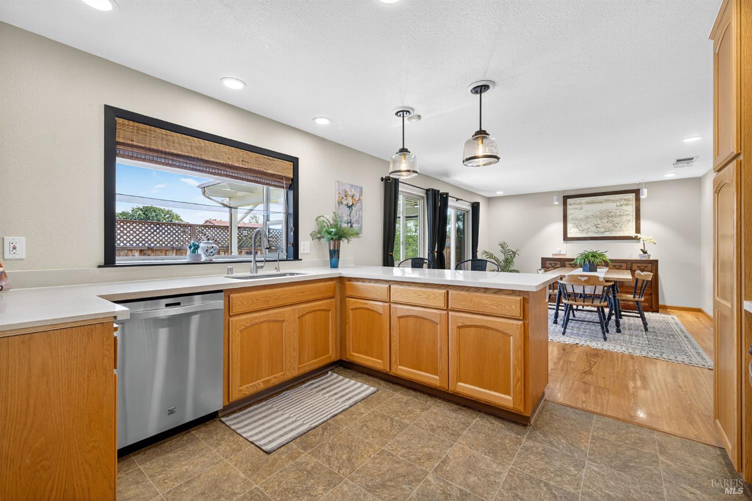 204 Prince Albert Court Petaluma CA 94954