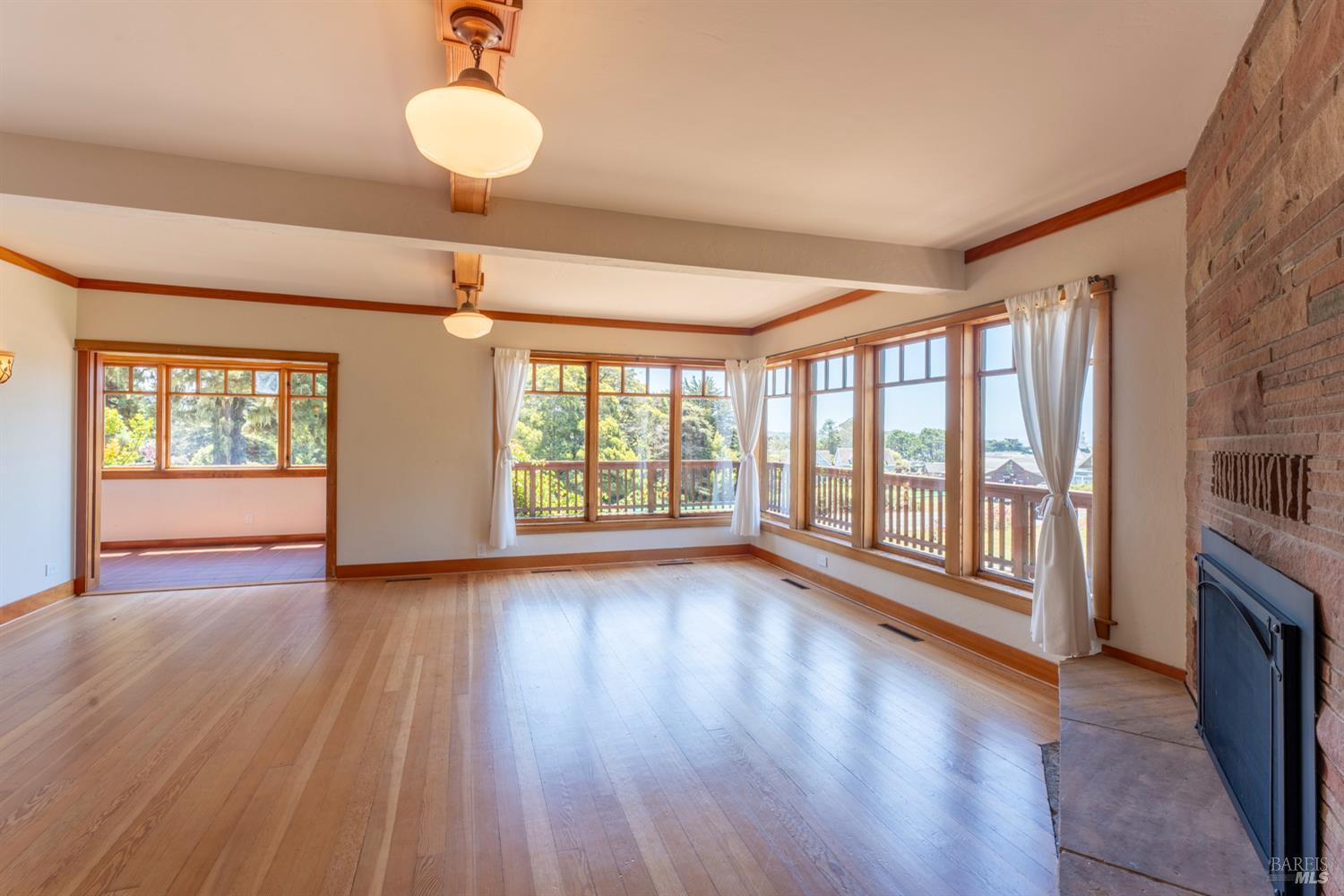 44920 Little Lake Road Mendocino CA 95460