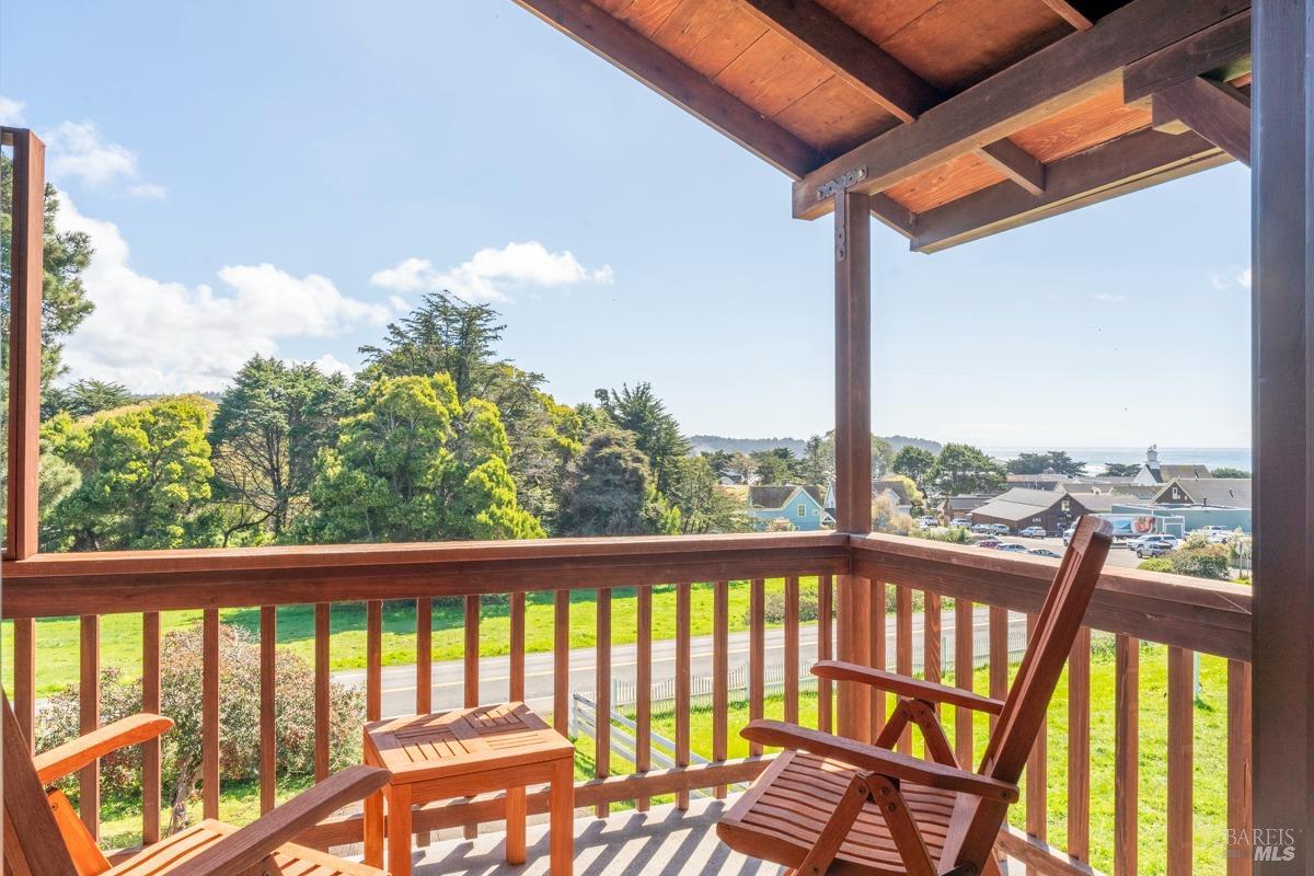 44920 Little Lake Road Mendocino CA 95460