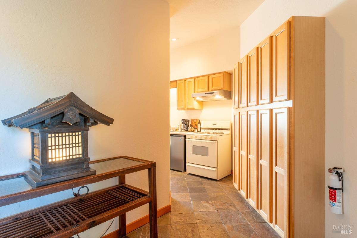 44920 Little Lake Road Mendocino CA 95460