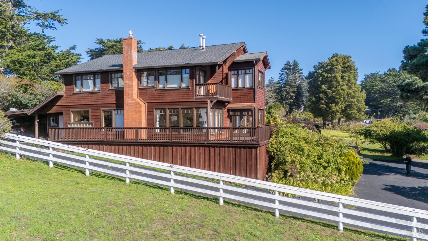 44920 Little Lake Road Mendocino CA 95460