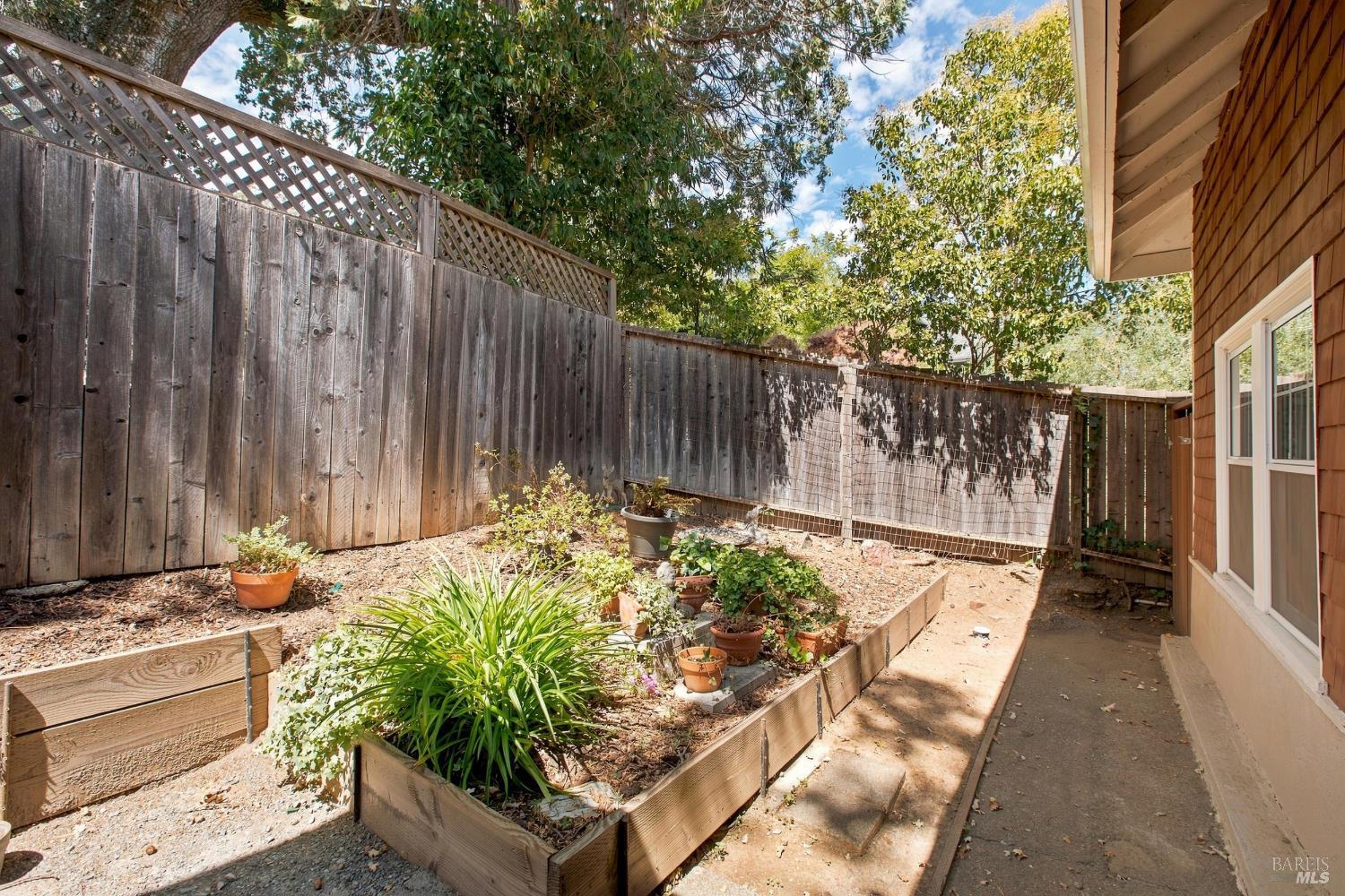 1635 San Anselmo Avenue San Anselmo CA 94960