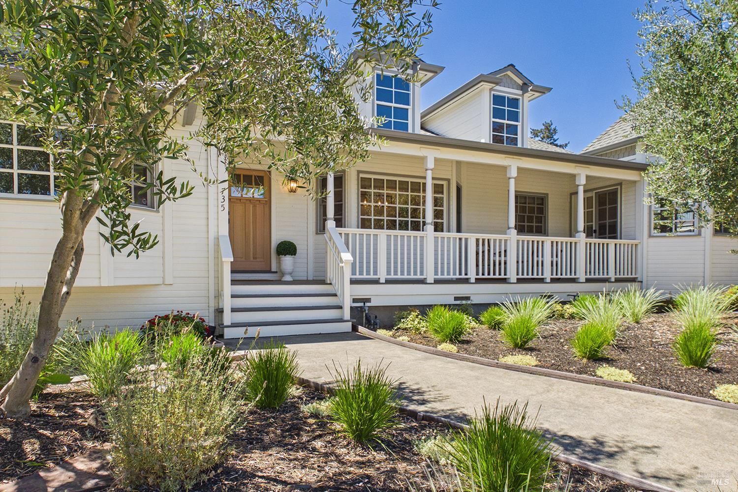 735 Johnson Street Healdsburg CA 95448