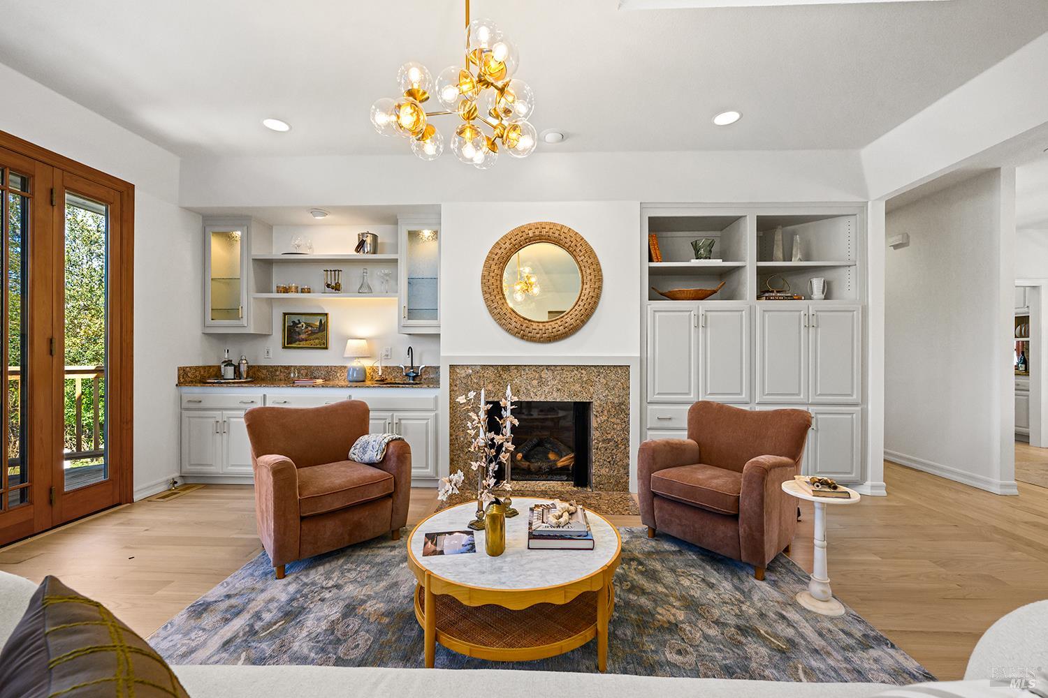 735 Johnson Street Healdsburg CA 95448