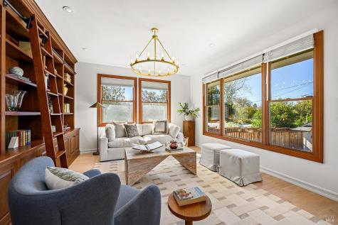 735 Johnson Street Healdsburg CA 95448
