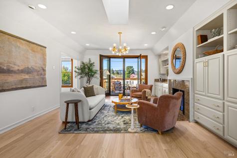 735 Johnson Street Healdsburg CA 95448