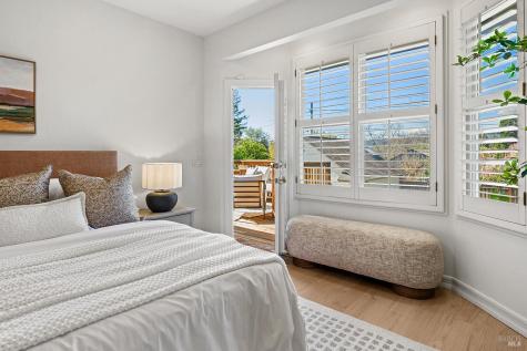 735 Johnson Street Healdsburg CA 95448