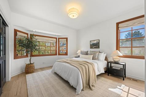 735 Johnson Street Healdsburg CA 95448