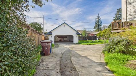735 Johnson Street Healdsburg CA 95448