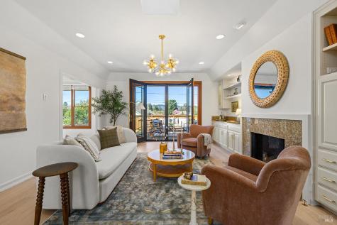 735 Johnson Street Healdsburg CA 95448