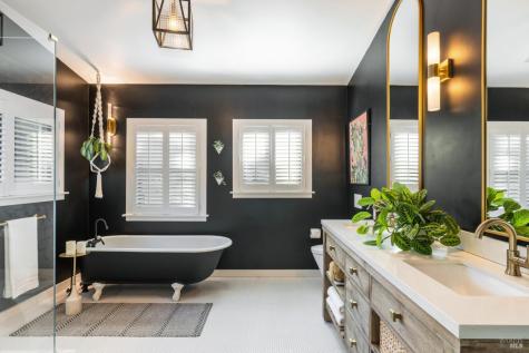 7225 Wilton Avenue Sebastopol CA 95472