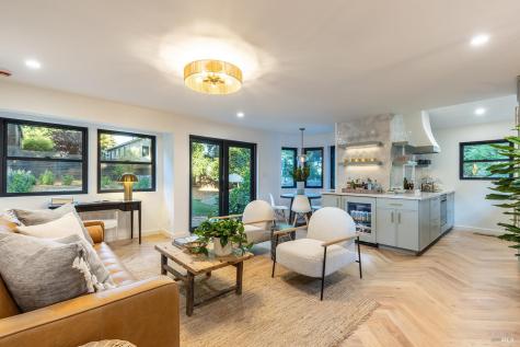 7225 Wilton Avenue Sebastopol CA 95472
